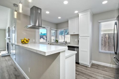 13074 Calle De Las Rosas, San Diego CA 92129-3020 exterior