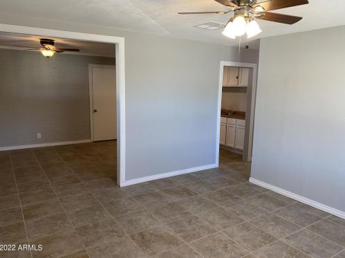 5747 34th Pl, Phoenix, AZ 85040-3826