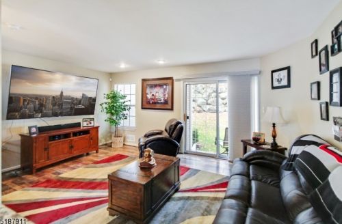 14 Ajax Ct, Hackettstown NJ  07840-2842 exterior