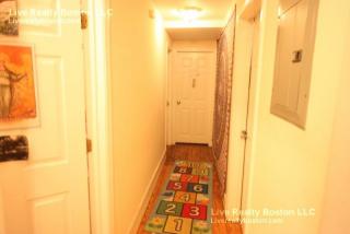 1569 Commonwealth Ave, Boston MA  02135 exterior