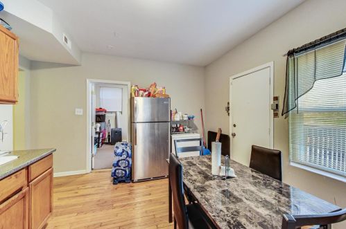 4236 Champlain Ave, Chicago IL  60653-2924 exterior