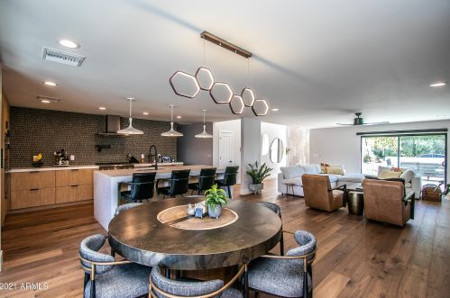 5202 34th Pl, Phoenix AZ  85018-1521 exterior