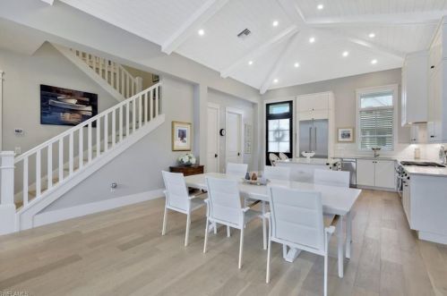 1394 1 Ave, Naples FL 34102 exterior