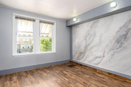 1627 Dagmar Ave, Pittsburgh PA 15216-3713 exterior