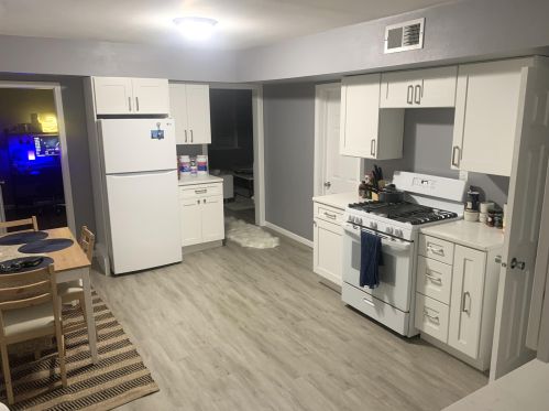 2470 7 St, Milwaukee WI 53215-3227 exterior