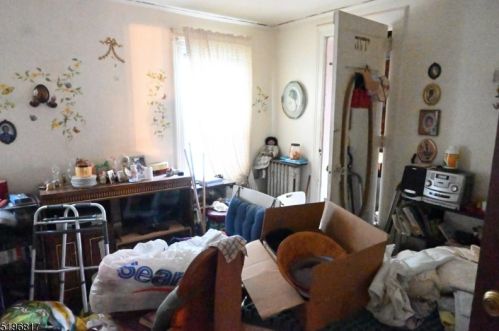 186 9 St, Newark NJ 07107-1925 exterior