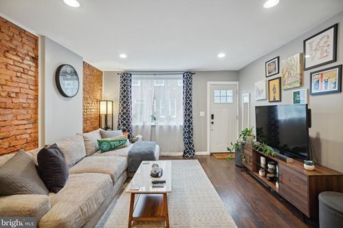 1529 Colorado St, Philadelphia PA  19146-4734 exterior