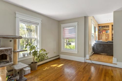 9 Arch St, Dover NH 03820-3627 exterior