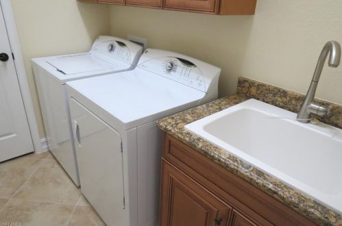 9476 Italia Way, Naples FL 34113-7737 exterior