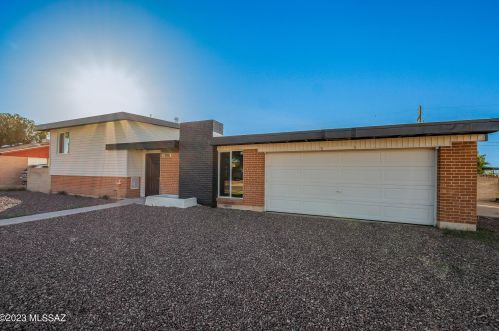 7962 2nd St, Tucson, AZ 85710-1611