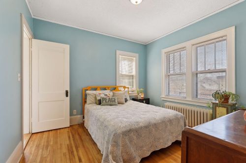 100 Hatch Ave, Saint Paul MN 55103-1329 exterior