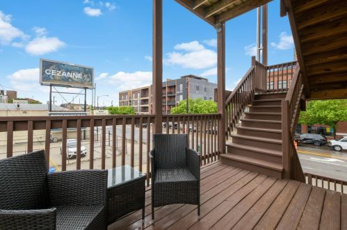 2357 Ohio St, Chicago IL 60624-1443 exterior