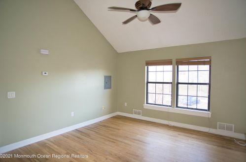 203 Larkspur Ln, Jackson Twp NJ 08527-4180 exterior