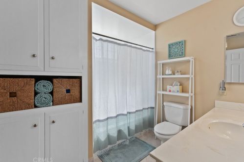 519 Candlewood St, Brea CA 92821-3619 exterior