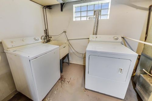 8908 Dorchester Ave, Chicago IL 60619-7005 exterior