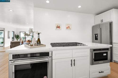 744 Contra Costa Ave, Berkeley CA 94707-1937 exterior