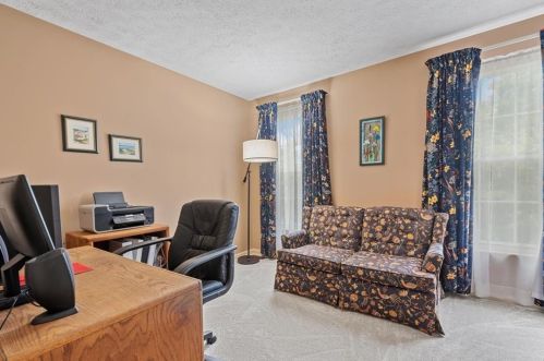 526 Leland Dr, Pittsburgh PA 15236-2758 exterior