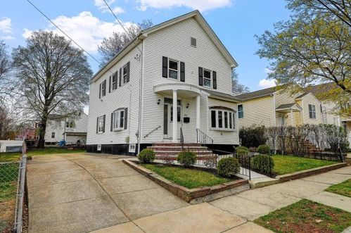 100 Beaufort St, Providence RI  02908-4435 exterior