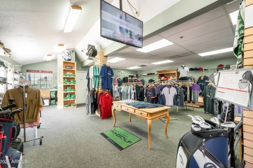 26014 Ribbonwood Dr, Chandler AZ  85248-8852 exterior