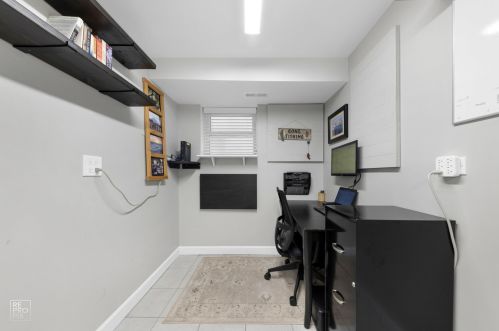 2505 Ainslie St, Chicago IL 60706-3457 exterior