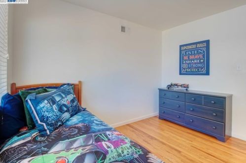 3407 Dormer Ave, Concord CA 94519-1603 exterior