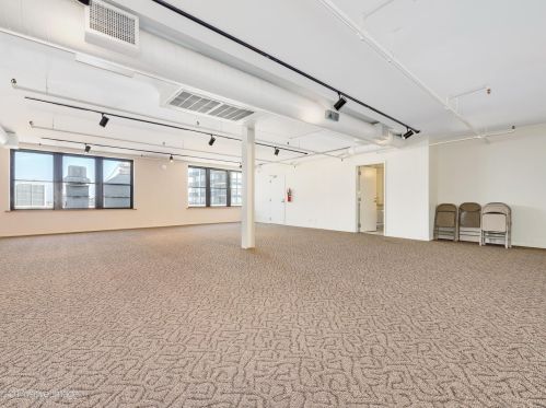 728 Jackson Blvd, Chicago IL  60661-5412 exterior