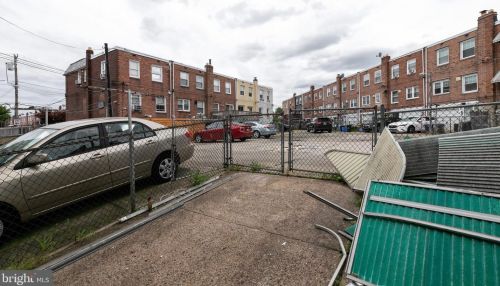 1828 29 St, Philadelphia PA 19132-3020 exterior