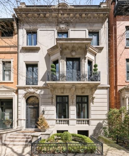 1521 State Pkwy, Chicago IL 60610-1613 exterior