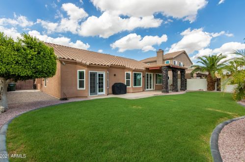 1709 Cathedral Rock Dr, Phoenix AZ 85048-8909 exterior