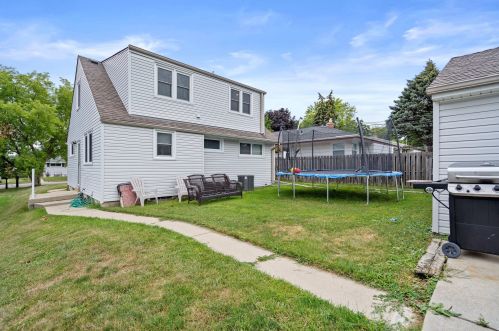 4644 47th St, Milwaukee WI  53220-4110 exterior