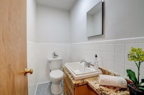 4510 Odana Rd, Madison WI  53711-1445 exterior