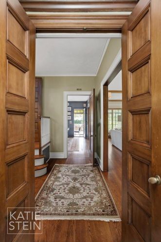 700 Plymouth Ave, Grand Rapids MI 49505-6069 exterior