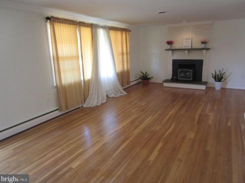 2130 Briggs Chaney Rd, Silver Spring MD 20905-4506 exterior