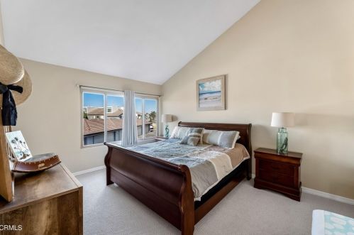 4534 Ln Brea St, Oxnard CA 93035-3931 exterior