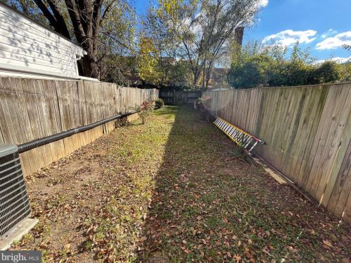 4923 Just St, Washington DC  20019-4872 exterior