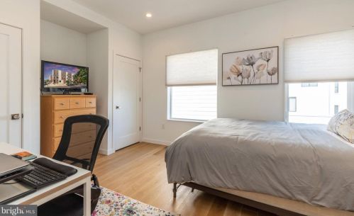 2123 Cumberland St, Philadelphia PA 19125-1718 exterior