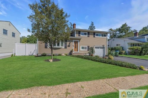 51 Stony Rd, Edison NJ 08817-3236 exterior