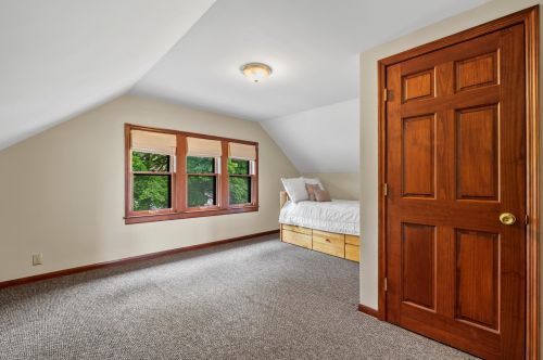 2015 59, Milwaukee WI 53219-1547 exterior