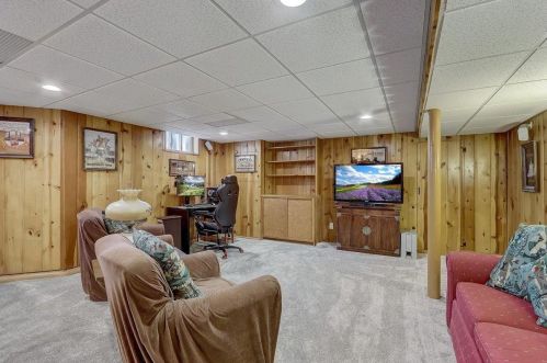 689 Cottage Ave, Saint Paul MN 55117-4103 exterior