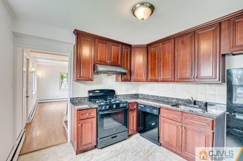 237 Loring Ave, Edison NJ exterior