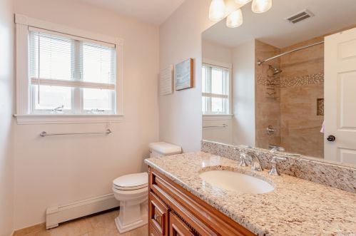 34 Fleetwood Rd, Commack NY 11725-1755 exterior