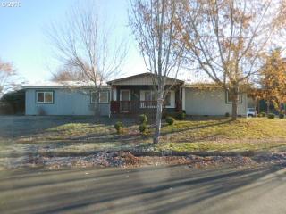253 Carolyn Dr, Eugene, OR 97404-2697