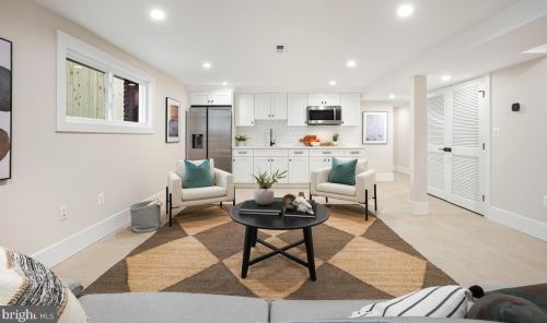 4215 16th St, Washington DC  20011-7005 exterior