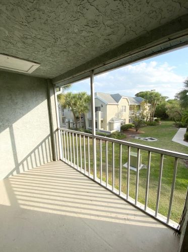 1626 Green Acres Cir, Fort Pierce FL 34952-5020 exterior