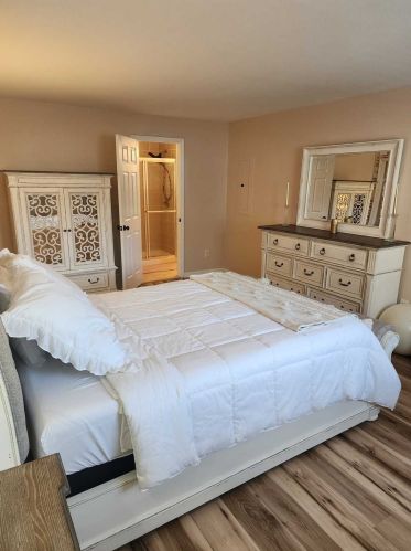 375 Salt Point Tpke, Poughkeepsie NY 12603-1053 exterior