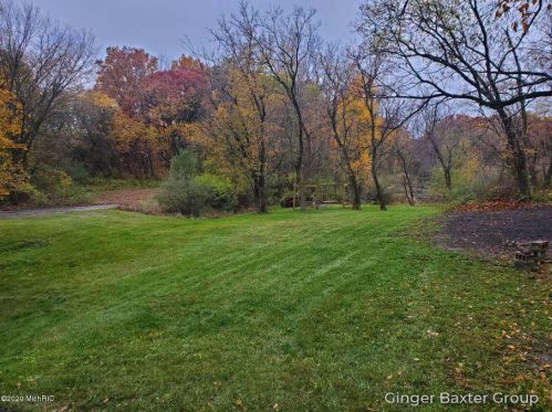 947 Ionia St, Belding MI 48809-1759 exterior