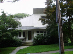 80 Circuit Ave, Newton, MA 02461-1603