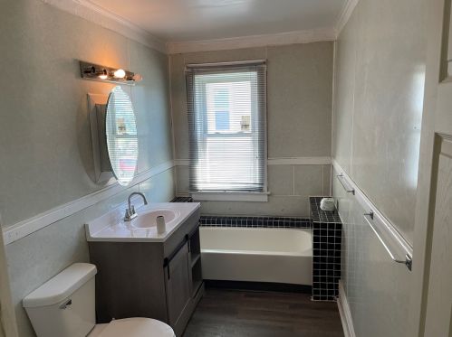 355 Un St, Joliet IL 60433-1143 exterior