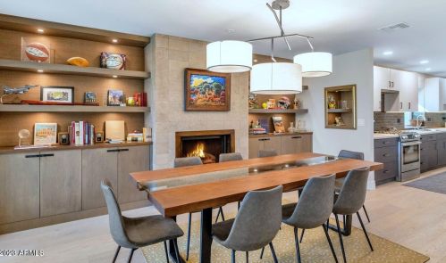 5743 25th Pl, Phoenix AZ  85016-2804 exterior