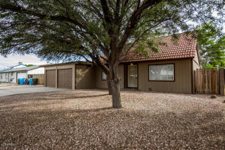 1627 Behrend Dr, Phoenix AZ  85027-4213 exterior